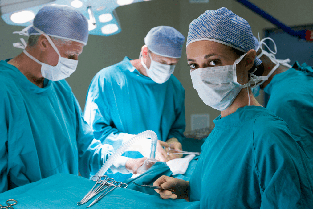 Joint replacement surgery for arthrosis